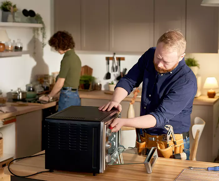 Top-Rated Oven Specialists: Your Certified Oven Repair Technician Crew in Cambridge, MA